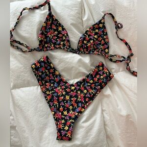 Skatie Top and Bottom